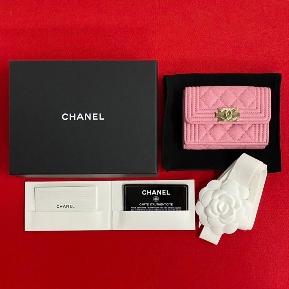 Chanel Boy Chanel Caviar Wallet